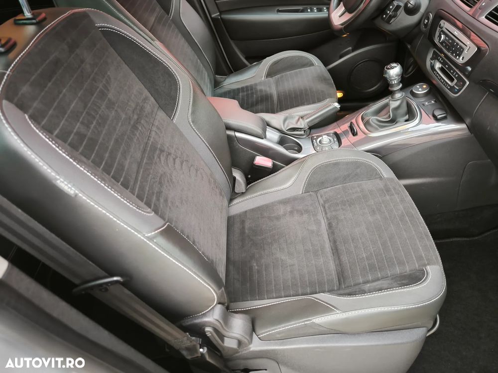 Renault Scenic dCi 110 Xmod Paris - 16