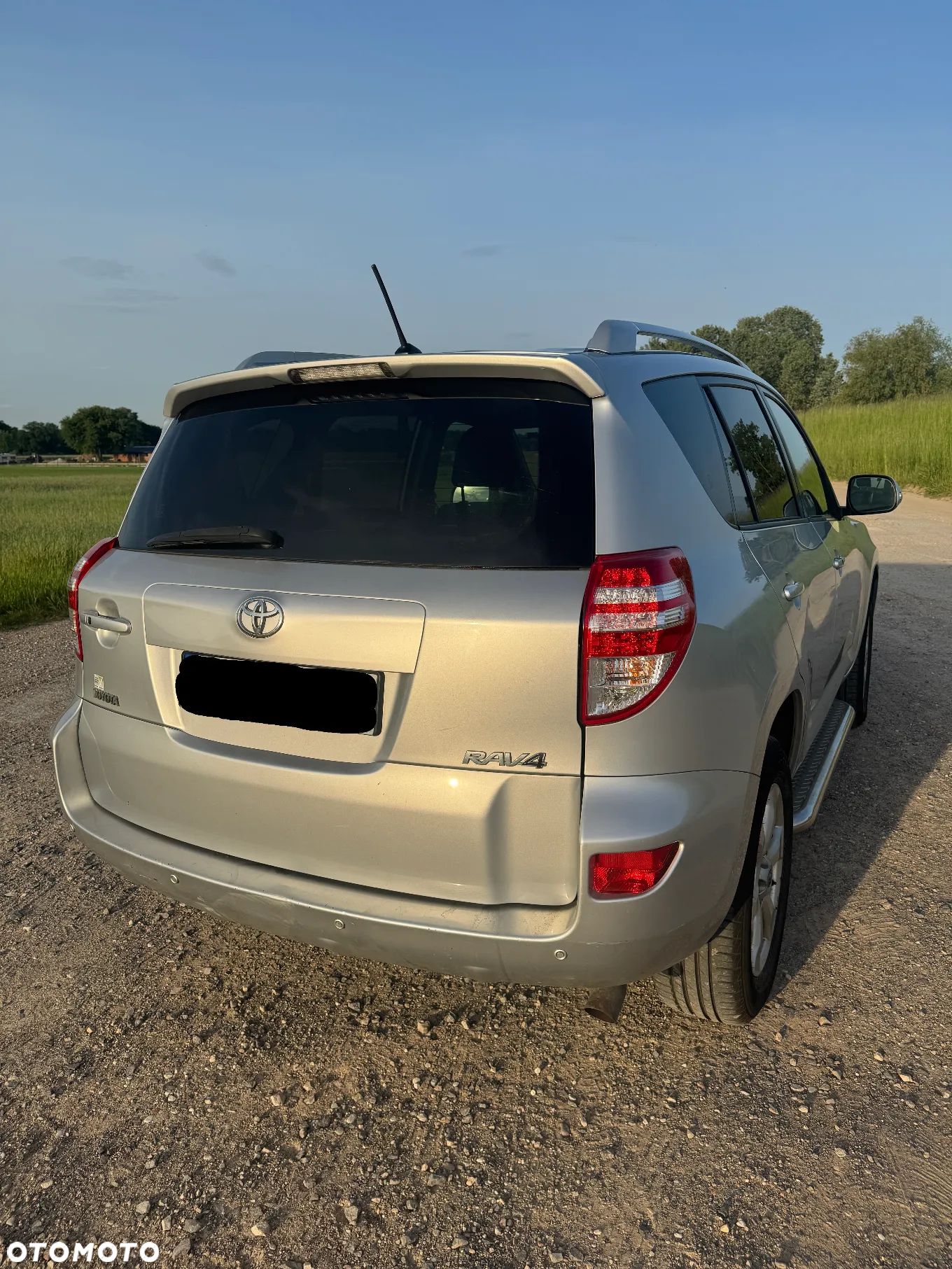 Toyota RAV4 2.0 VVT-i Premium - 1