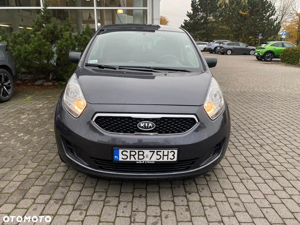 Kia Venga - 3