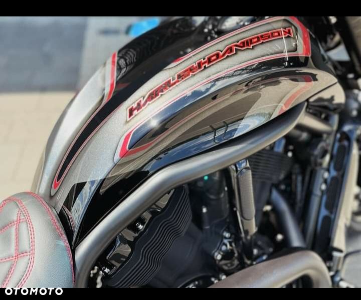 Harley-Davidson V-Rod Night Rod - 2