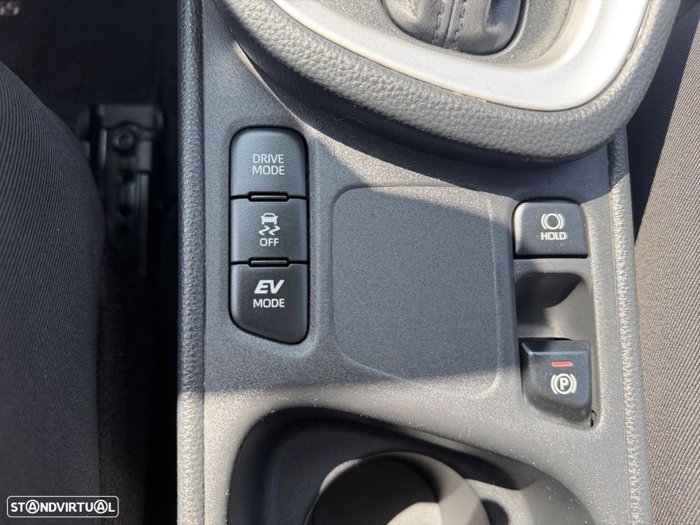 Toyota Yaris Cross 1.5 HDF Comfort Plus AWD - 17