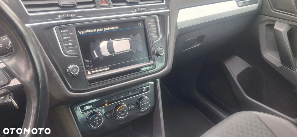 Volkswagen Tiguan - 27