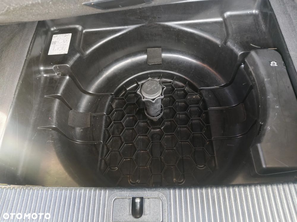 Audi A8 - 11
