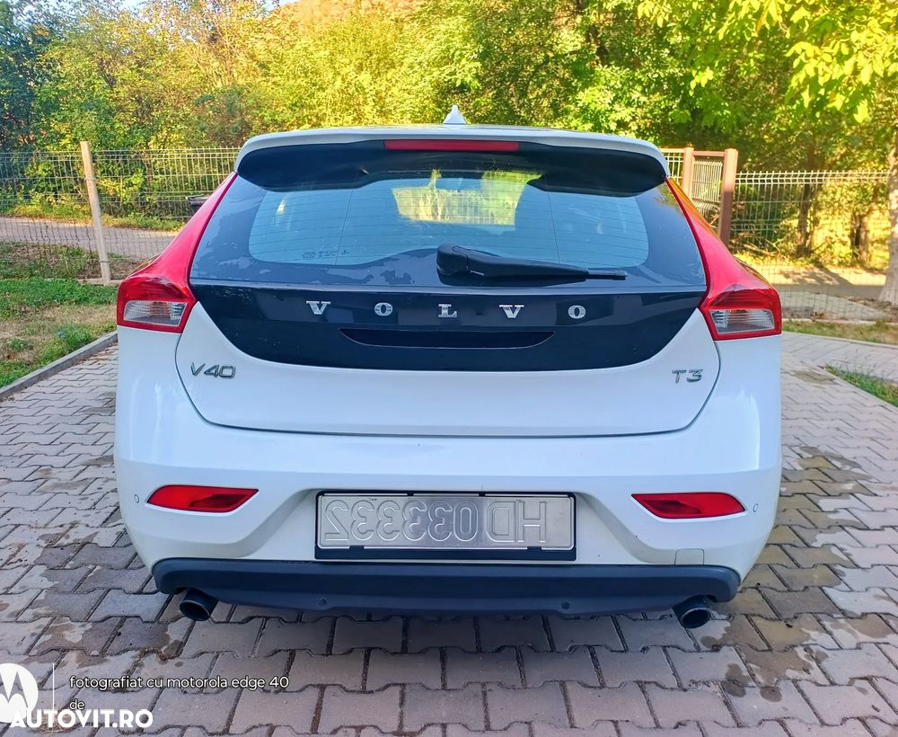 Volvo V40 T3 Momentum - 14