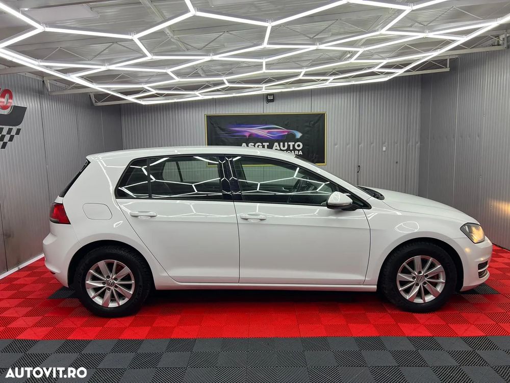 Volkswagen Golf - 21