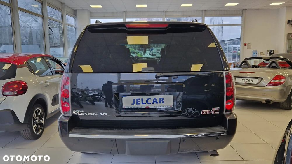 GMC Yukon Denali 6.2 XL - 5