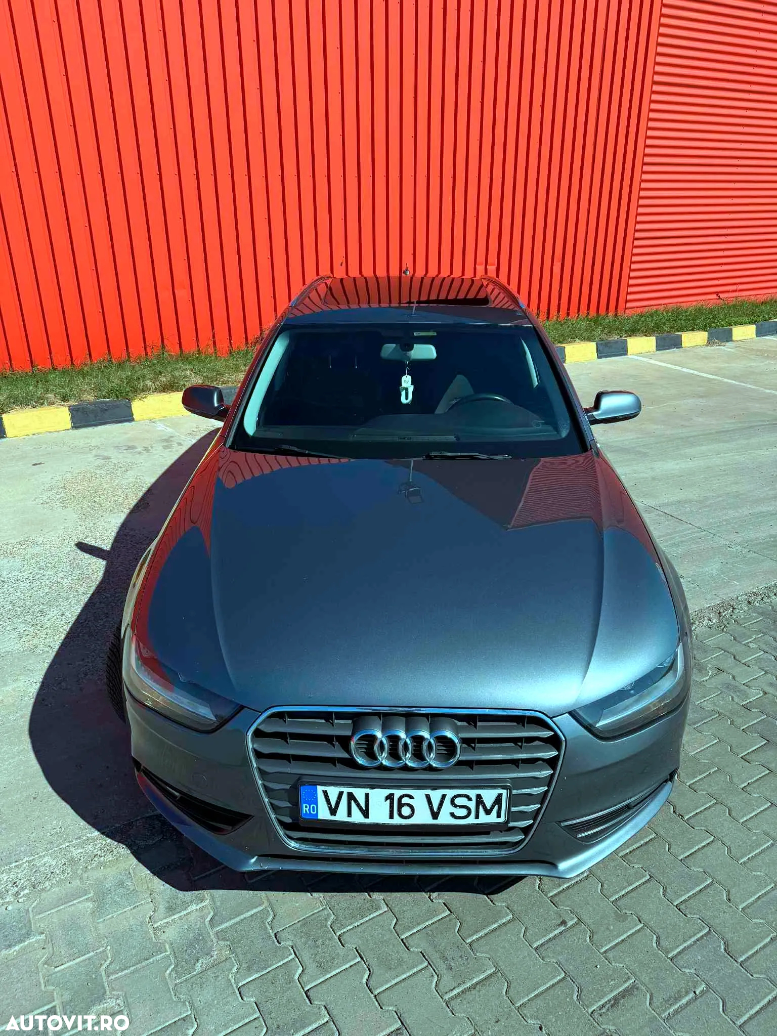 Audi A4 2.0 TDI Avant - 6