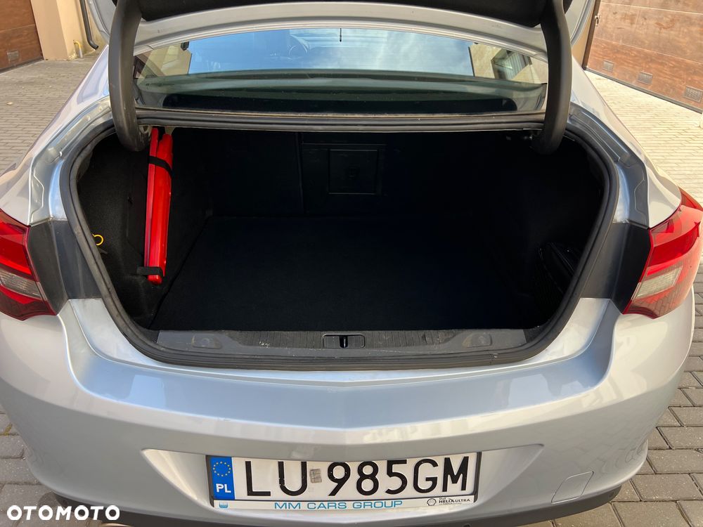 Opel Astra 1.4 T Business S&S - 18