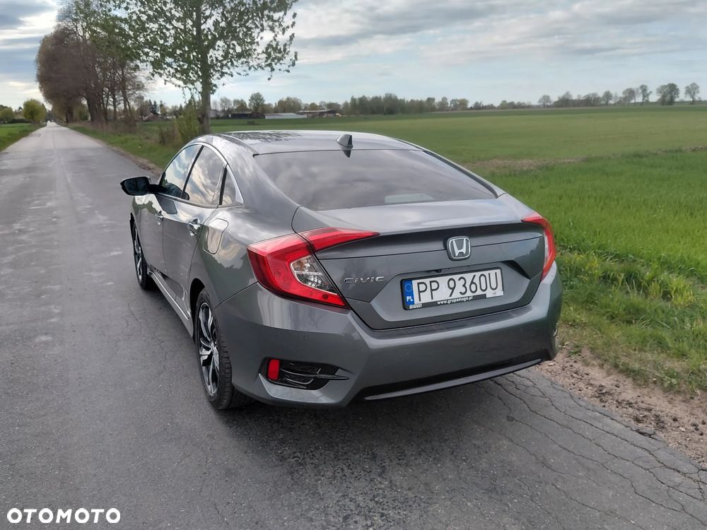 Honda Civic 1.5 i-VTEC Turbo Elegance - 11