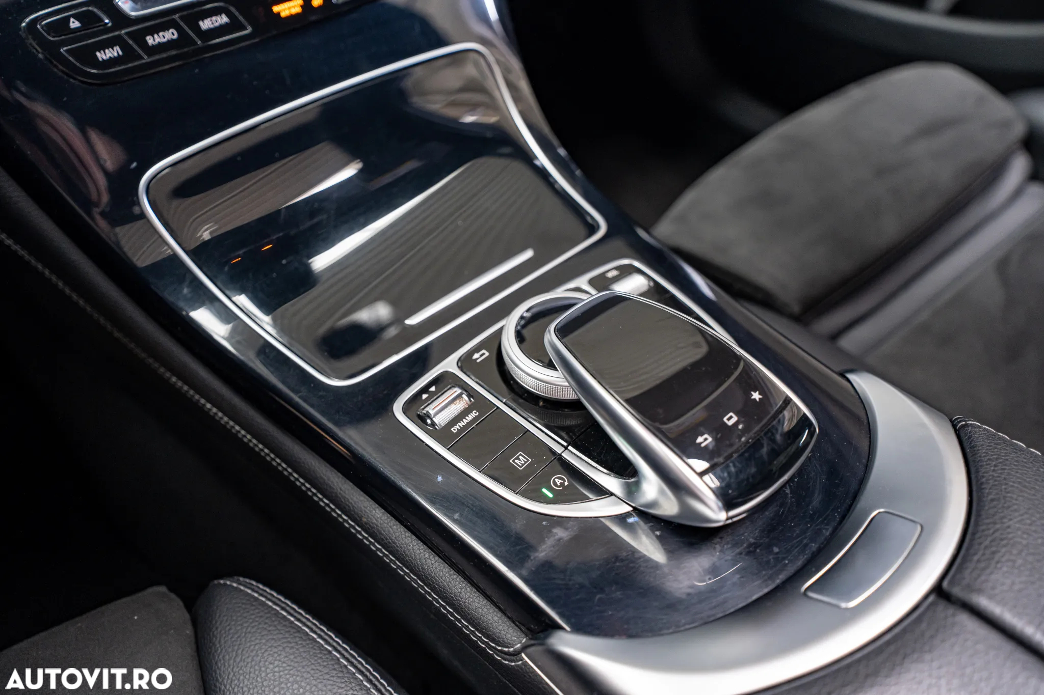 Mercedes-Benz GLC 220 d 4Matic 9G-TRONIC AMG Line - 18