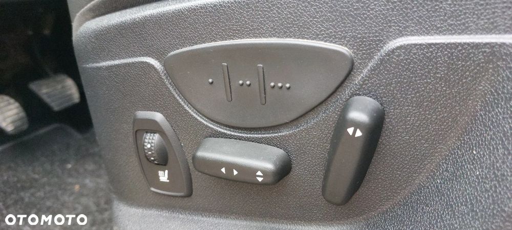 Renault Scenic dCi 160 Bose Edition - 8