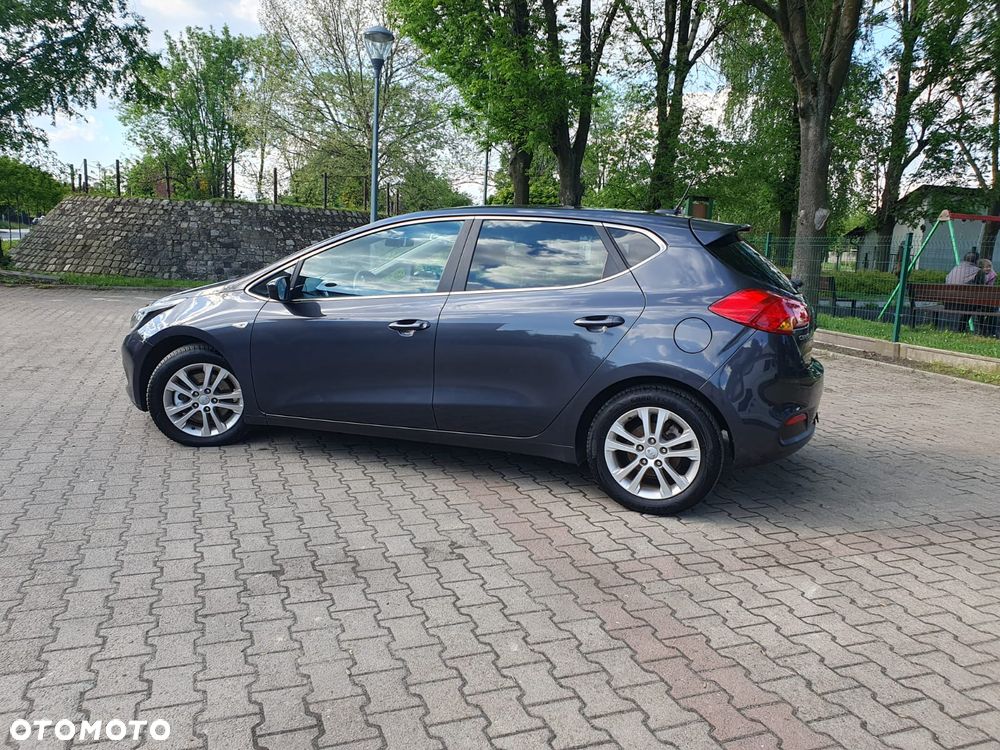 Kia Ceed 1.6 GDI XL - 16