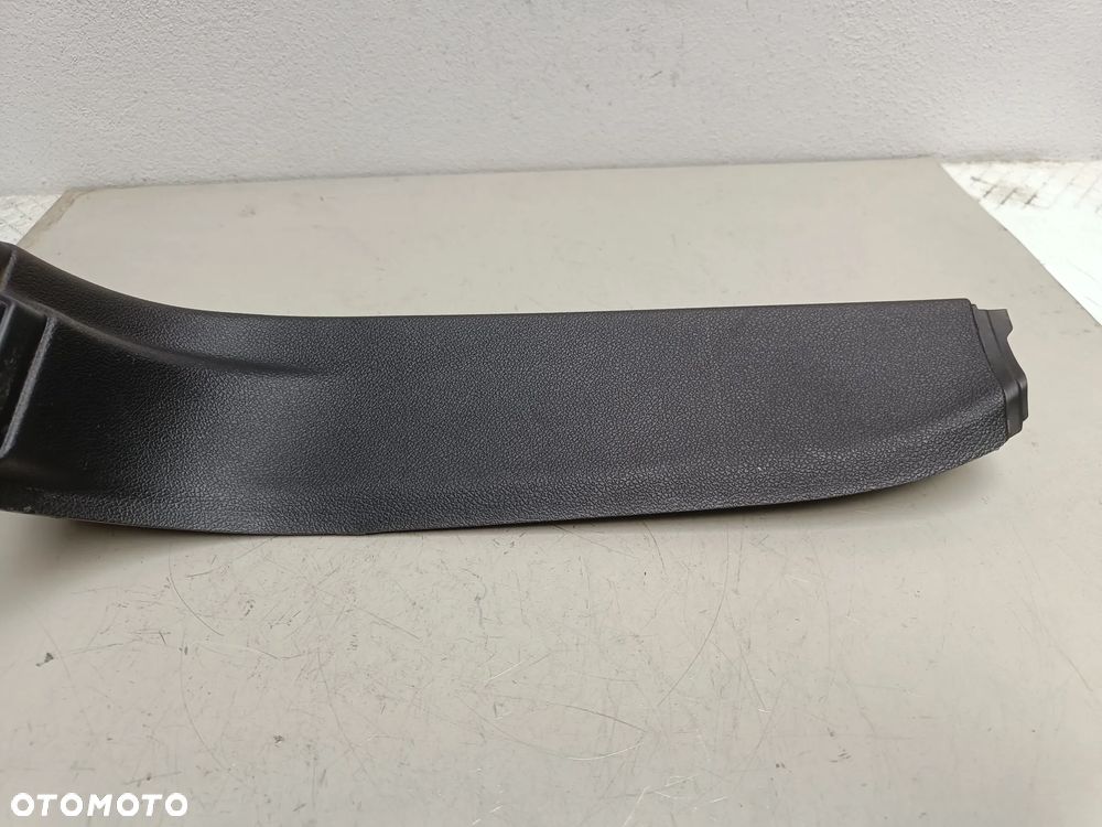 Osłona Progu Skoda Superb 2 Kombi II FL Poszycie słupka Plastik Prawy 3T9868224 - 9