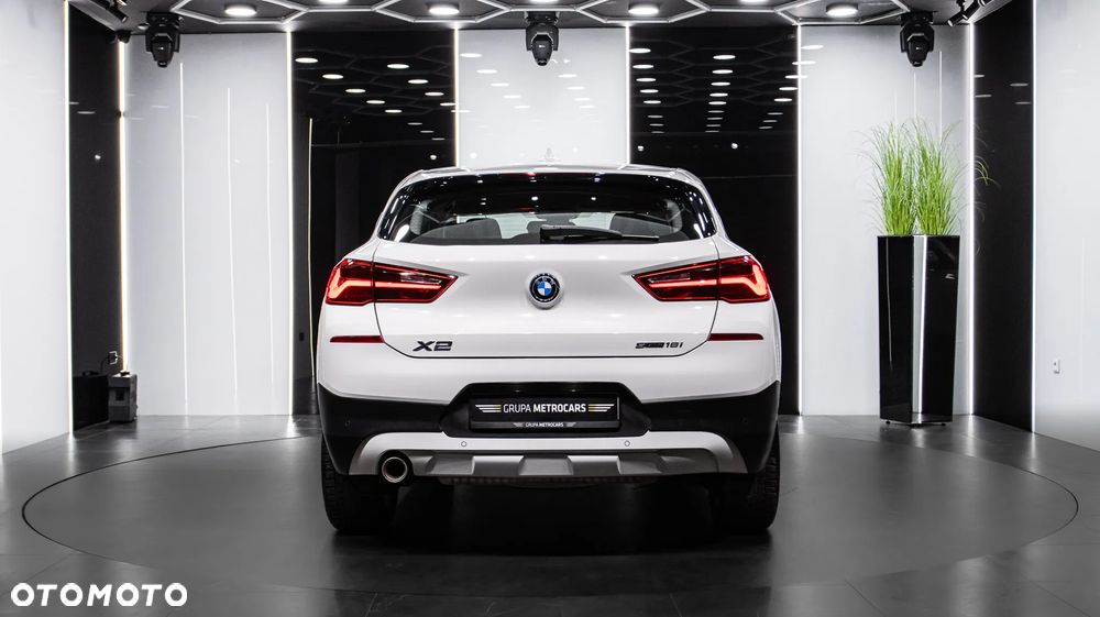 BMW X2 sDrive18i GPF Business Edition - 6