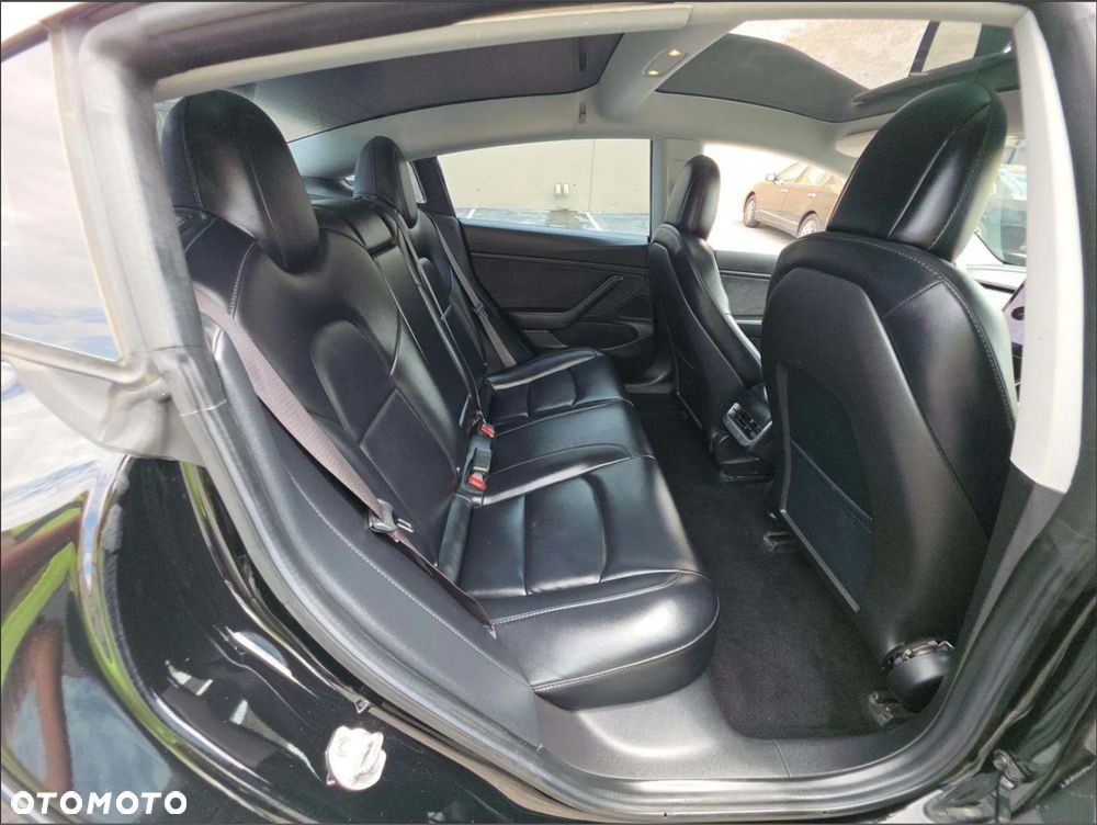 Tesla Model 3 Premium Langstreckenbatterie AWD Dual Motor - 16