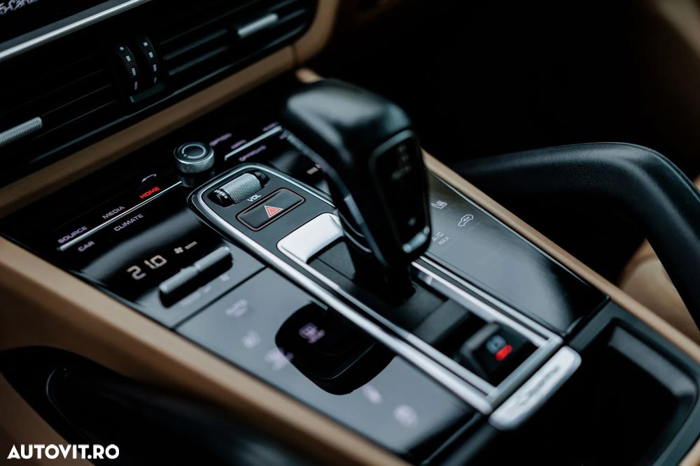 Porsche Cayenne Coupe Tiptronic S - 23