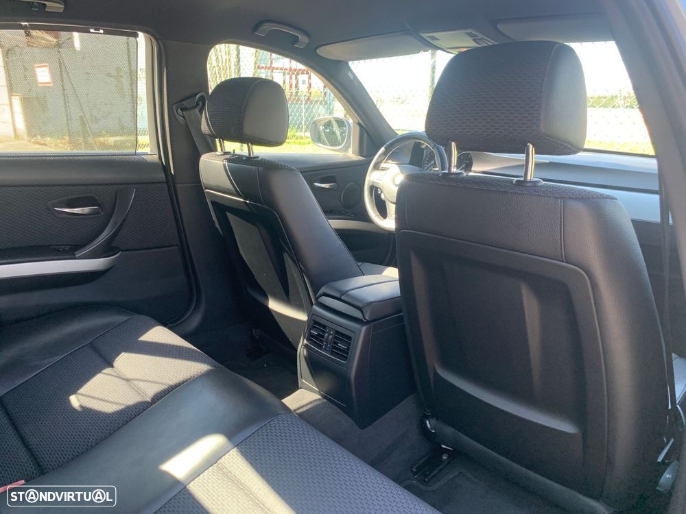 BMW 318 d Pack M - 21