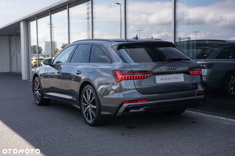 Audi A6 - 4