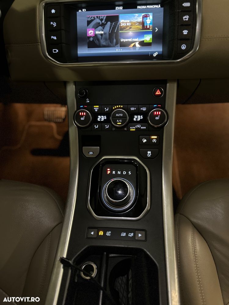 Land Rover Range Rover Evoque - 25