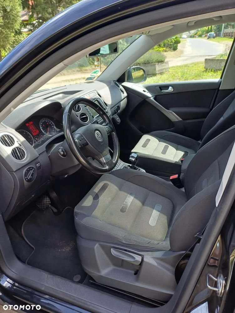 Volkswagen Tiguan - 14