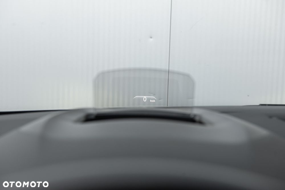 Renault Megane ENERGY TCe 205 EDC GT - 19