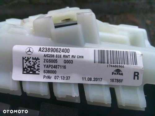 MERCEDES E KLASA W238 LED PRAWA TYLNA LAMPA KLAPA ORYGINAŁ A2389062400 - 4