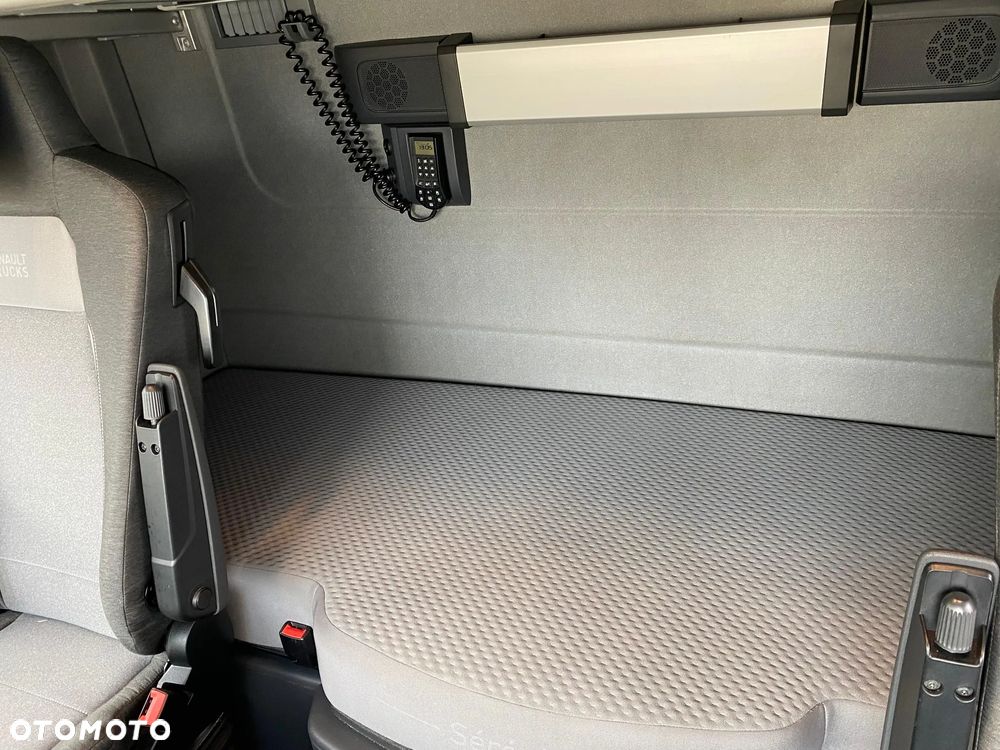 Renault T520 HIGH CAB (STANDARD) - 31