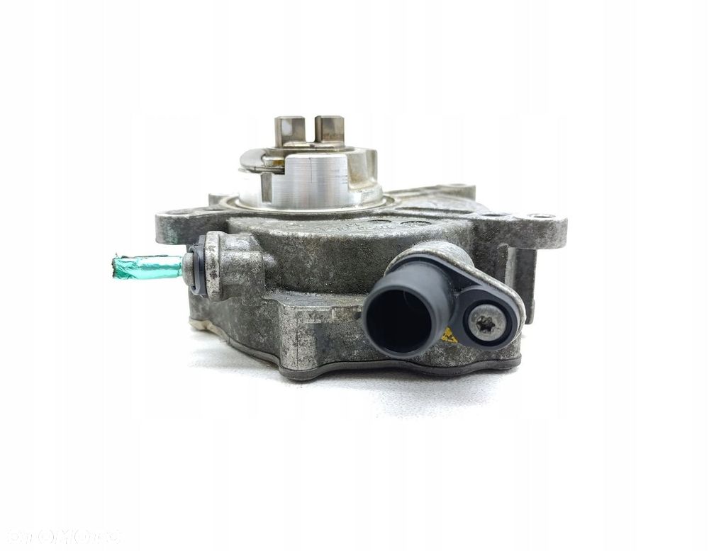POMPA VACUM VAKUM MERCEDES W221 4.7 V8 A2762300165 - 4