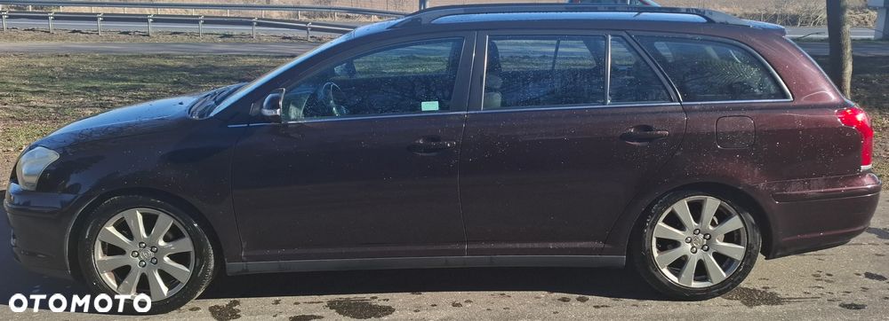 Toyota Avensis - 7