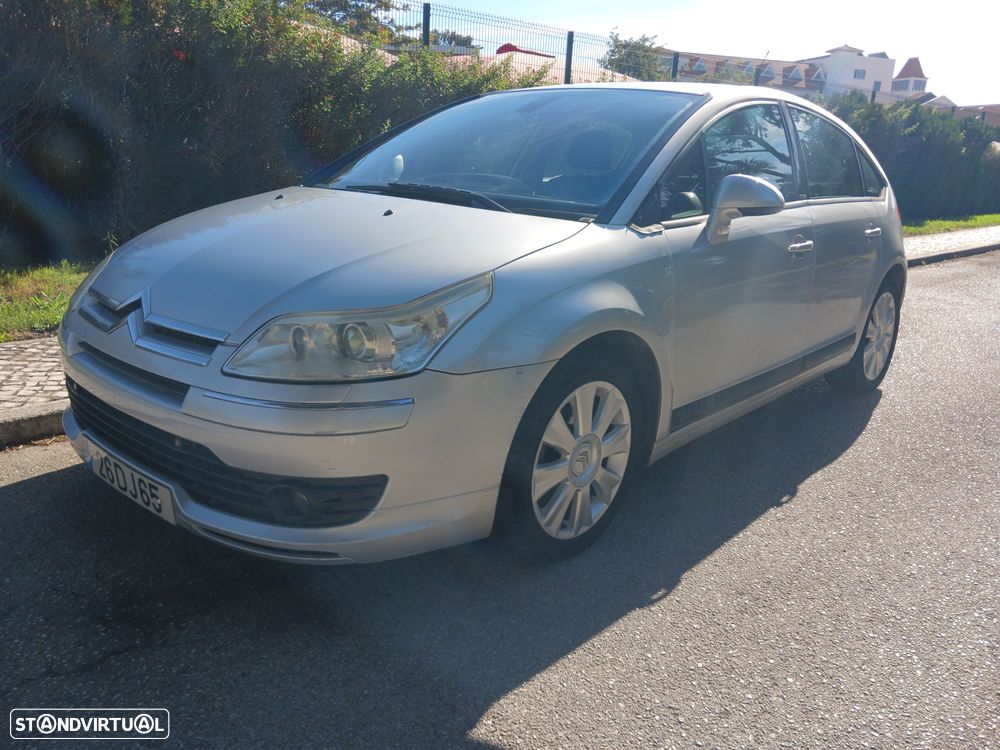 Citroën C4 1.6 HDi 110 Exclusive - 9