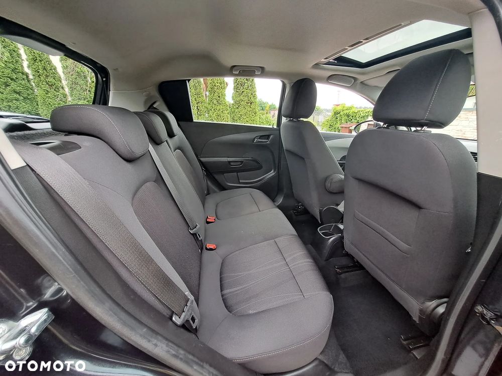 Chevrolet Aveo 1.6 LTZ - 17