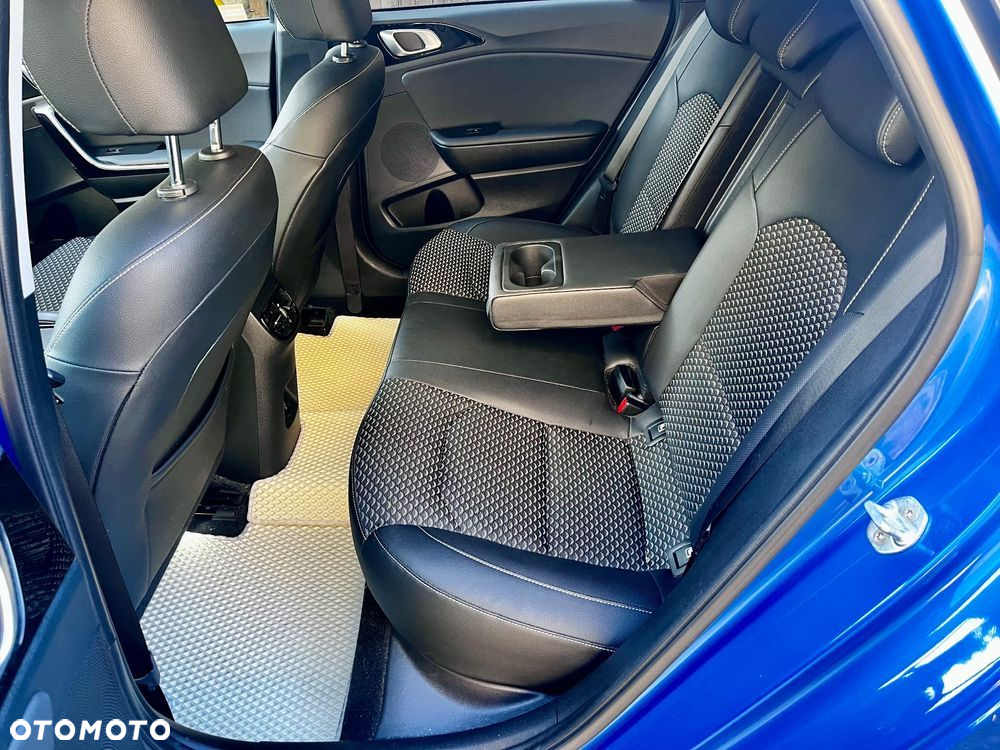 Kia Ceed 1.5 T-GDI Business Line Plus DCT - 22