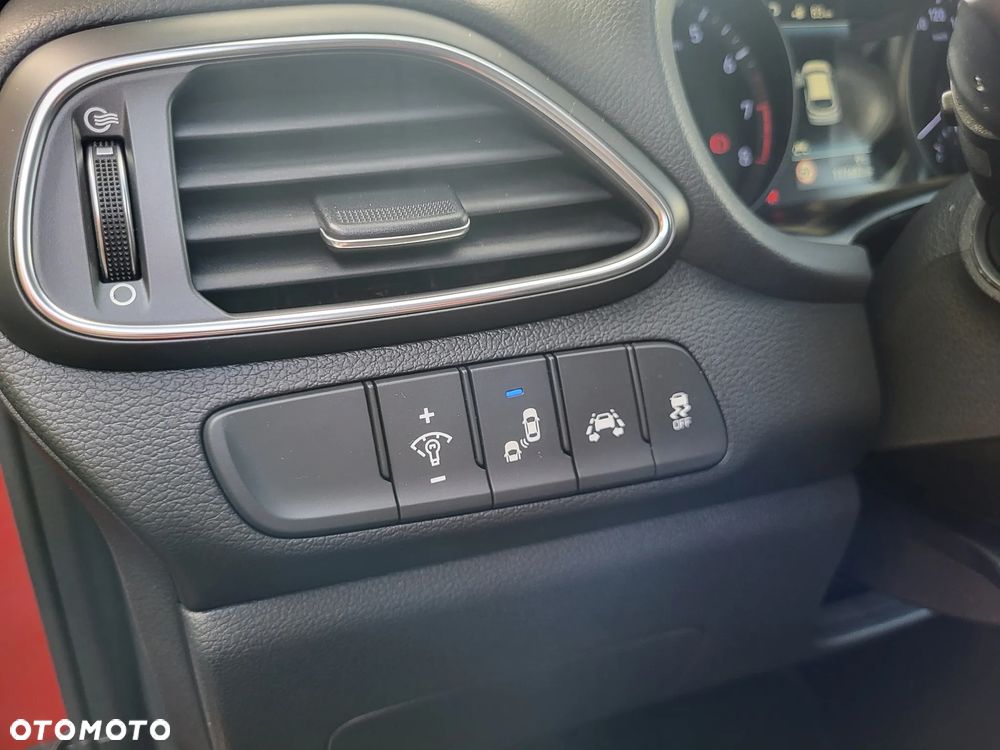 Hyundai i30 1.4 T-GDI DCT Premium - 29