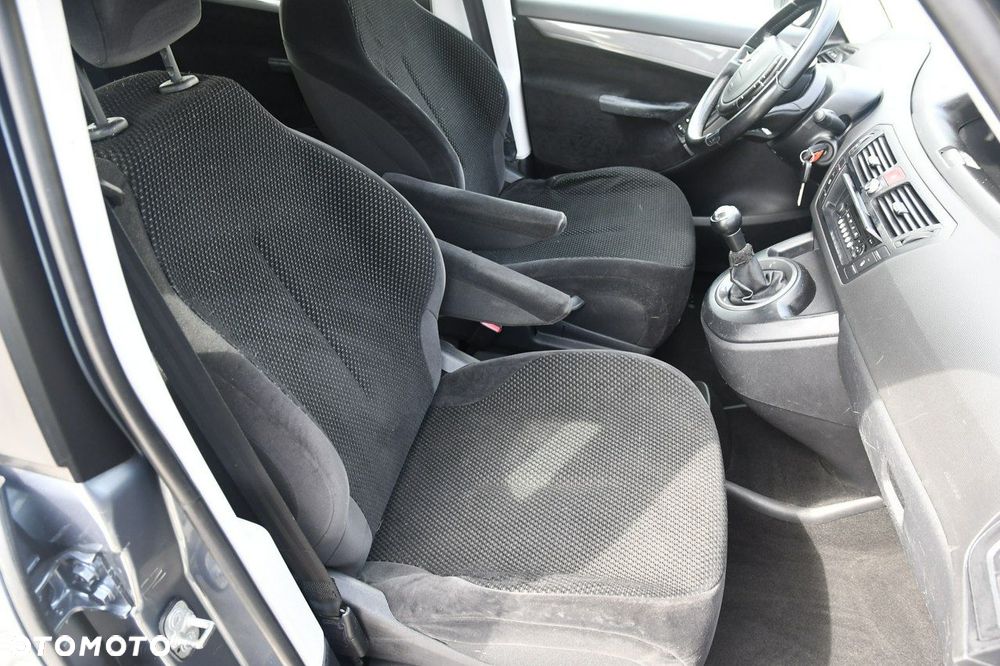 Citroën C4 Grand Picasso - 18