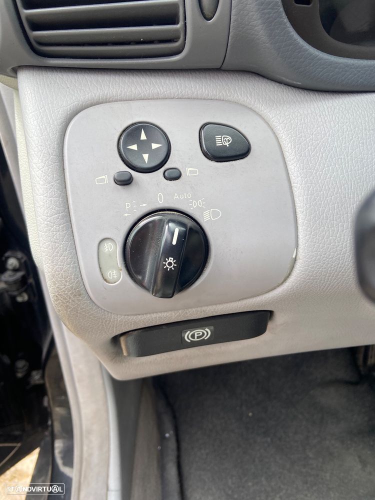 Mercedes-Benz C 200 - 4