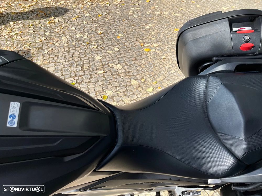 Honda NC750X DCT - 10