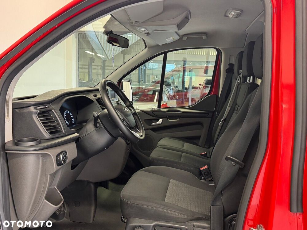 Ford Transit Custom - 8