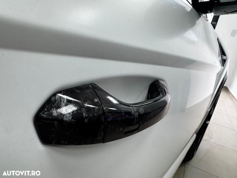 Lamborghini URUS Standard - 11