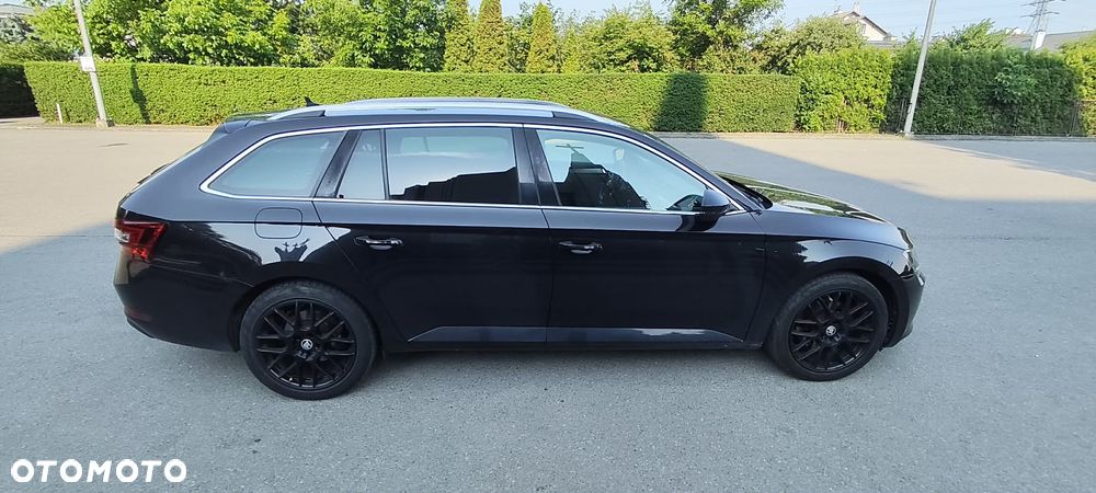 Skoda Superb 2.0 TDI Ambition - 3