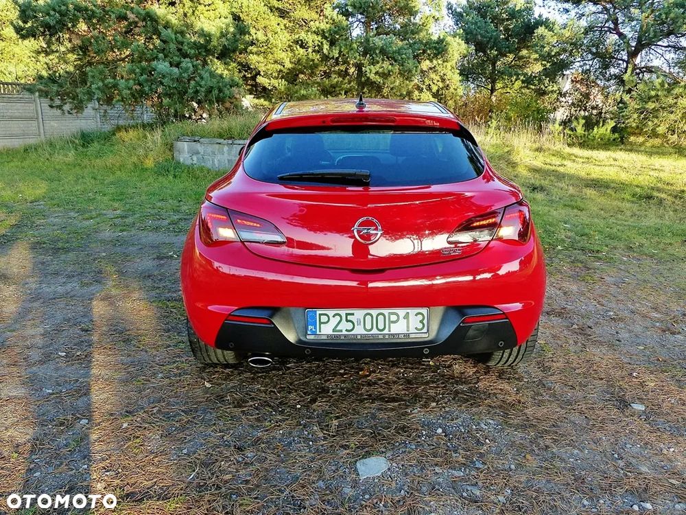 Opel Astra 1.6 Turbo Cosmo - 9
