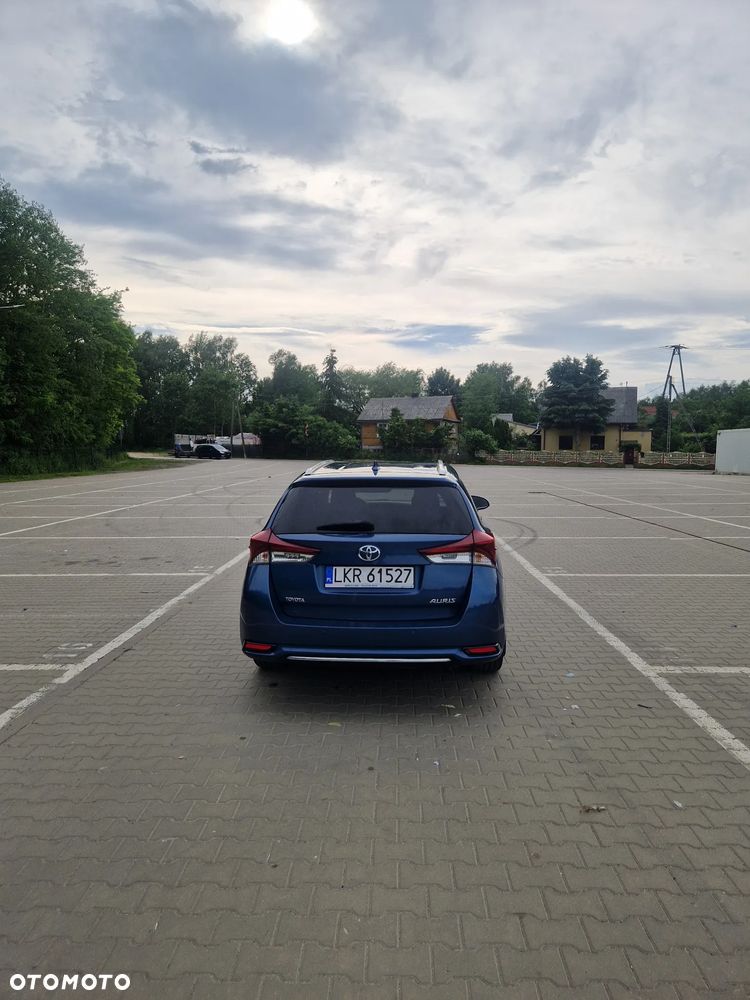 Toyota Auris 1.6 Premium - 3
