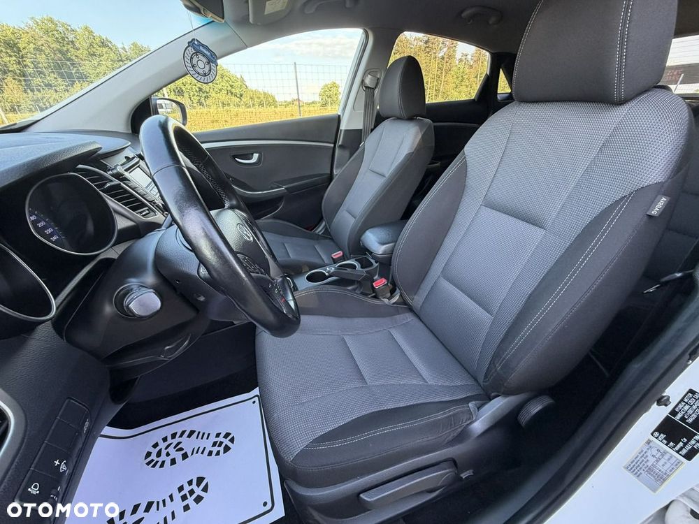 Hyundai i30 - 17