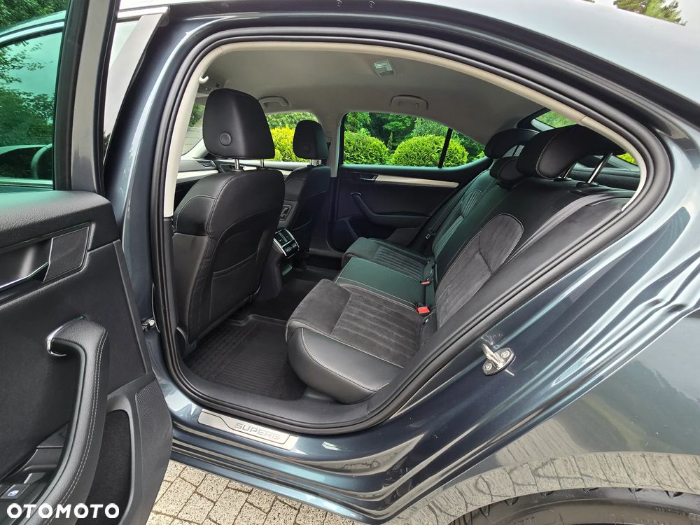 Skoda Superb 2.0 TDI SCR Style DSG - 10