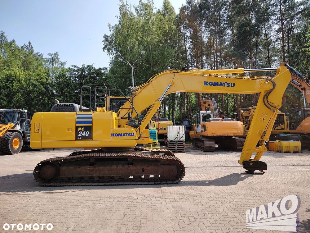 Komatsu PC240LC-10 - 7