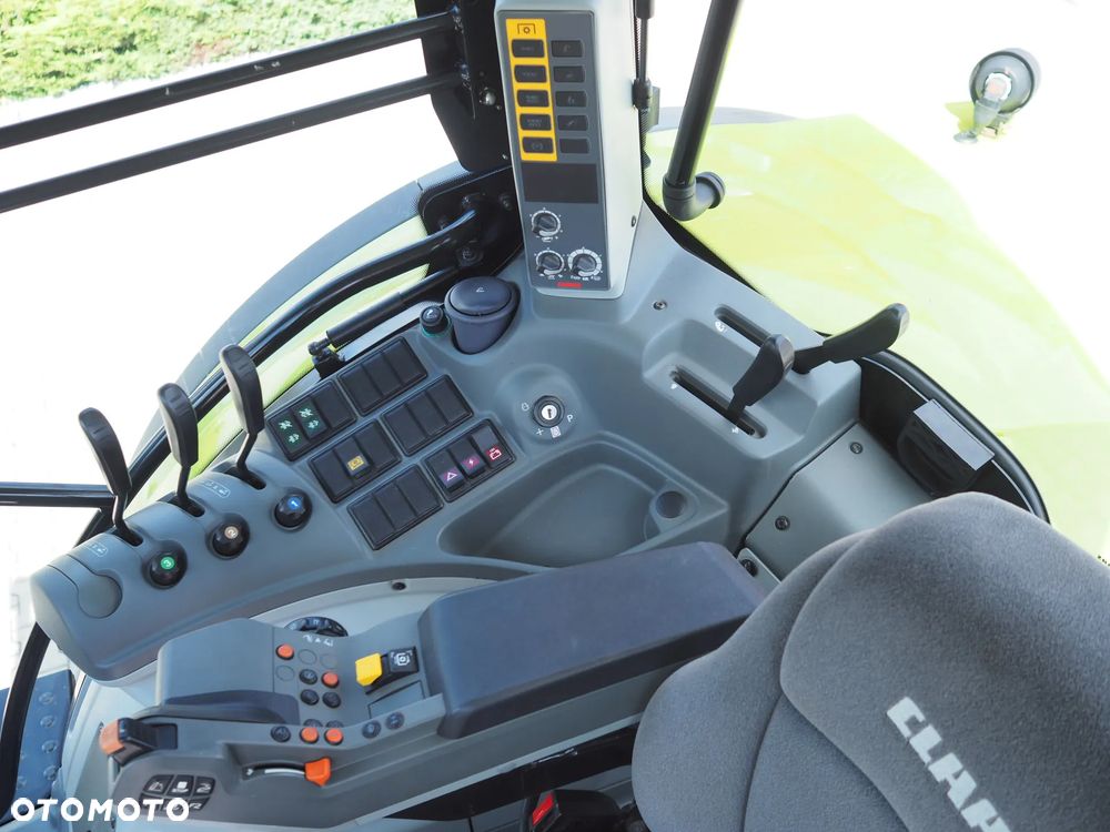 Claas Arion 610 CIS - 9