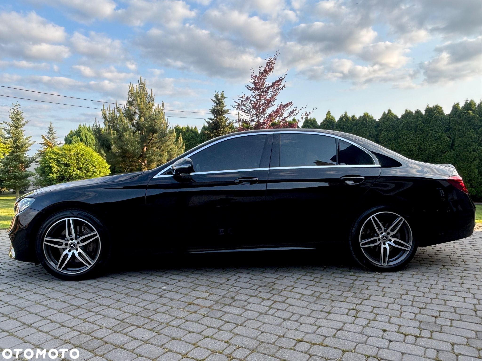 Mercedes-Benz Klasa E 220 d 9G-TRONIC AMG Line - 6