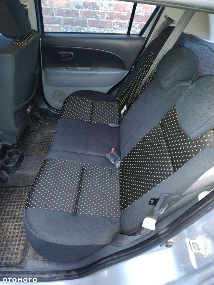 Daihatsu Sirion 1.3 - 15