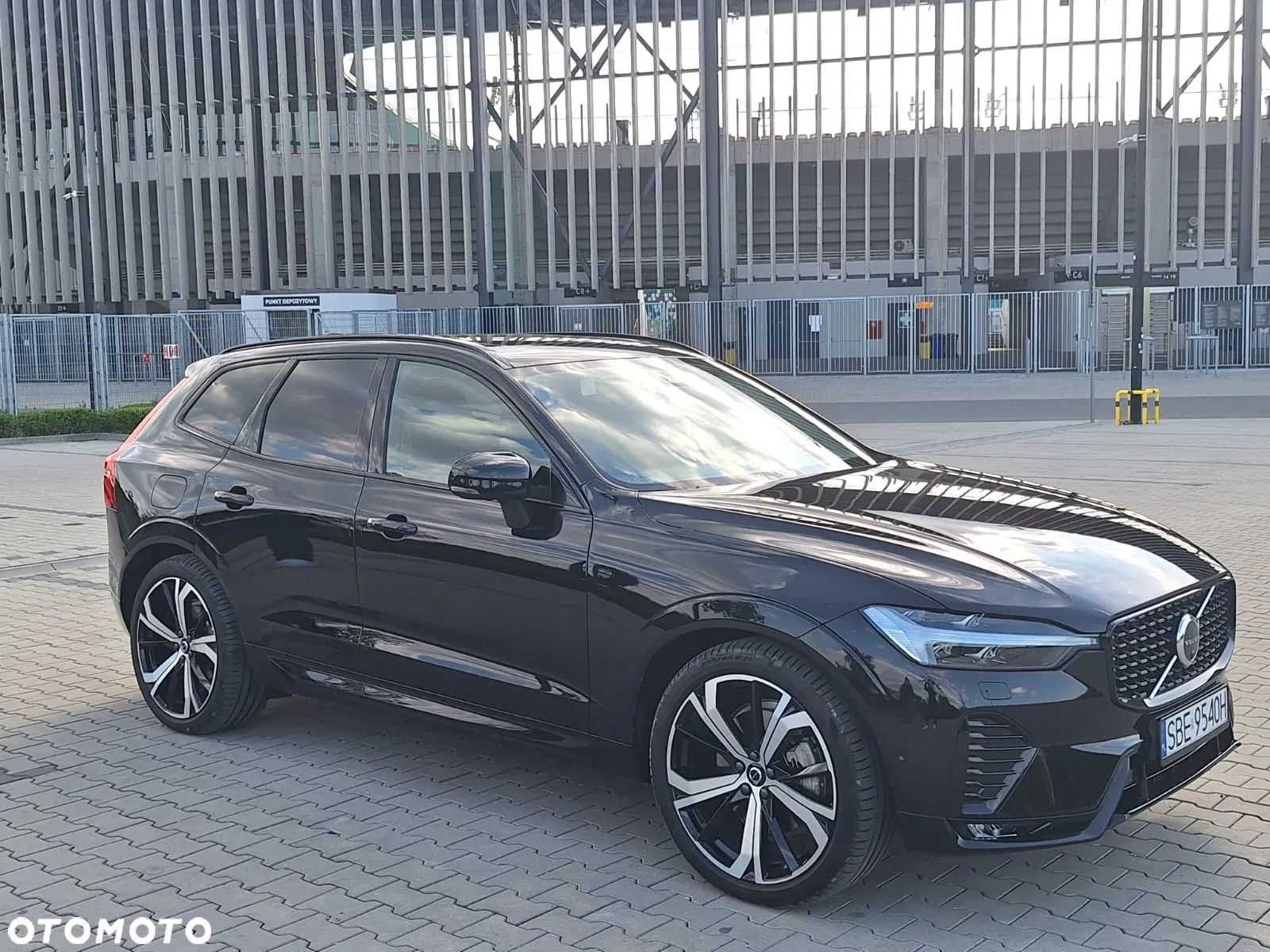 Volvo XC 60 B5 B AWD Ultimate Black Edition - 1