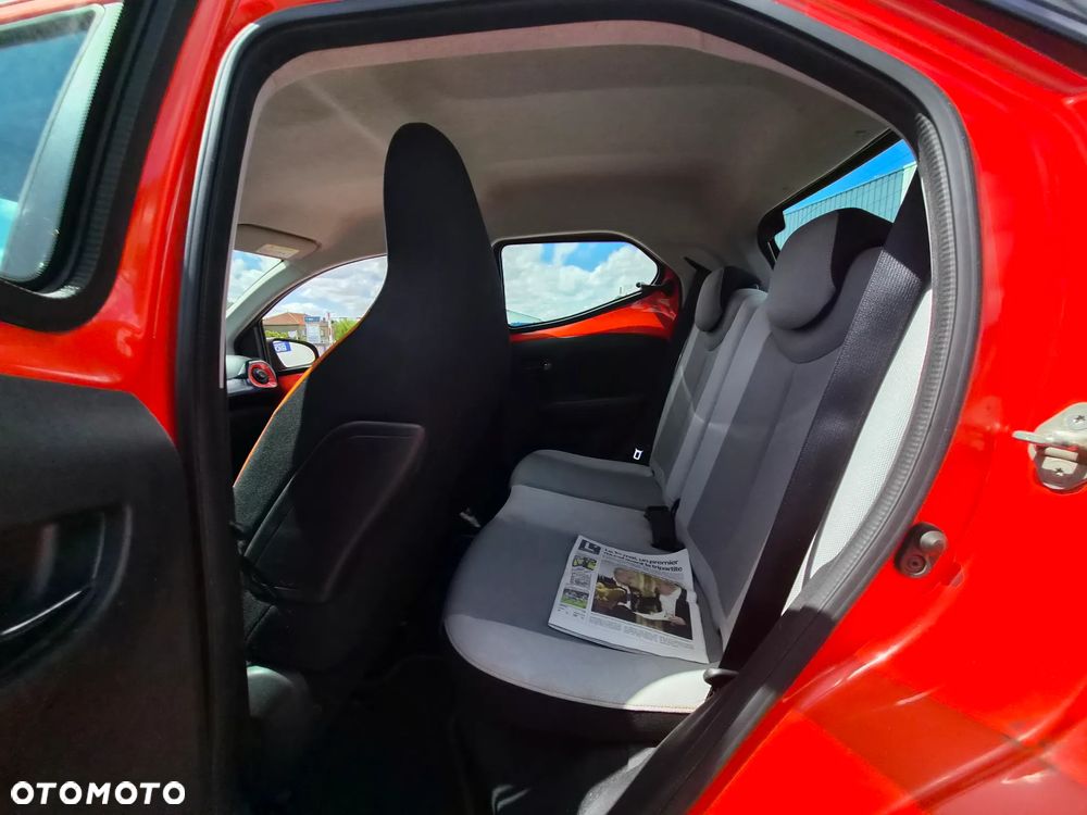 Toyota Aygo x - 14