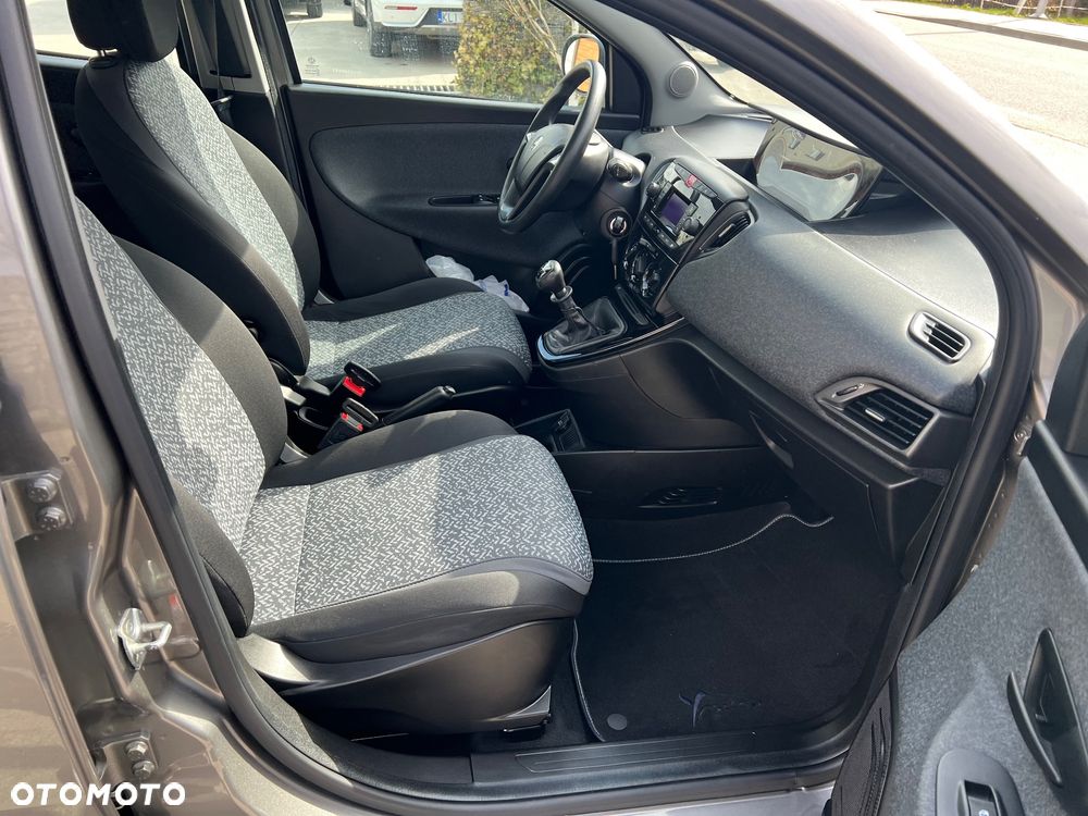 Lancia Ypsilon 1.2 8V Gold S&S EU6 - 23